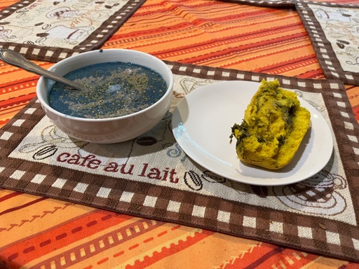 On the left is Andorian cabbage soup and the right is the Norellian twist bread.